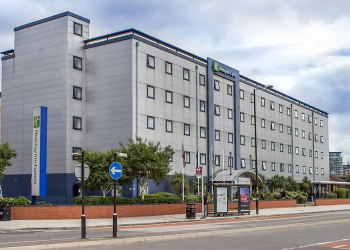 Holiday Inn Express Royal Docks By Ihg London